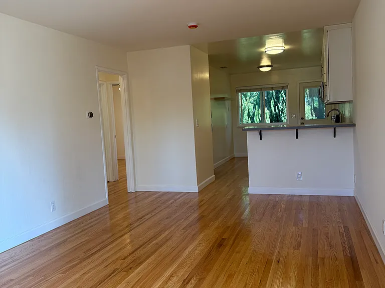 1261 Normandy Way #4 — Photo 33