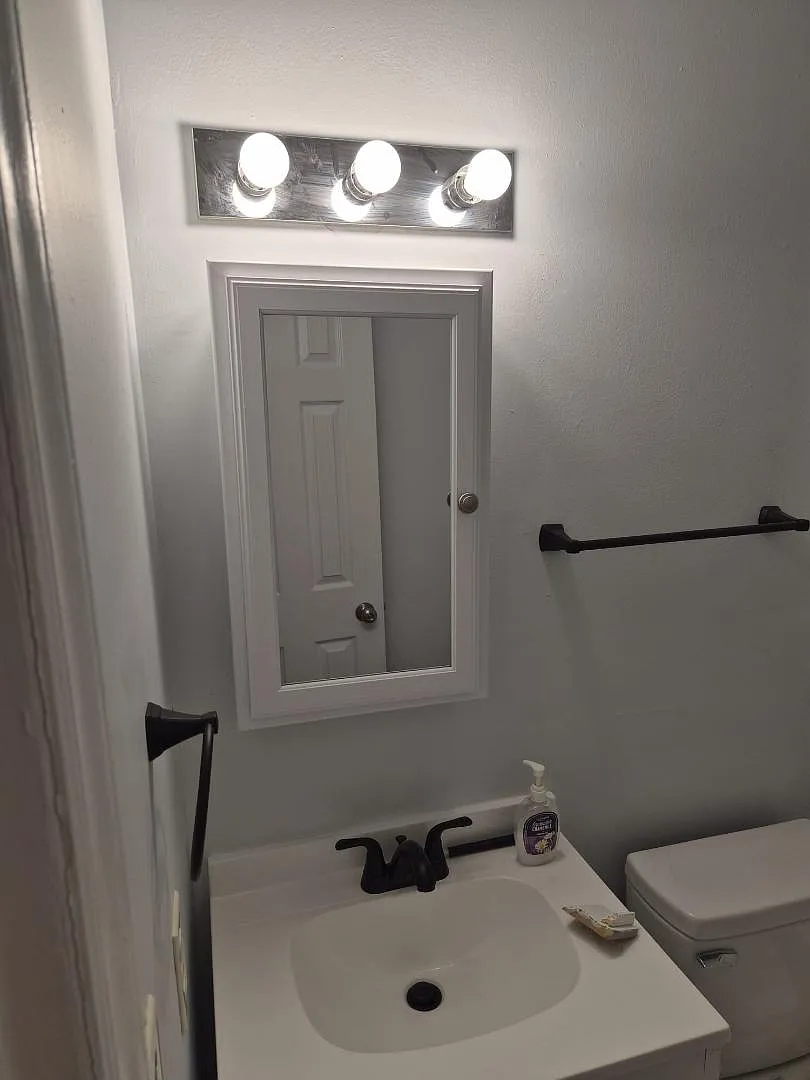 227 W Glendale Ave - Apt 4 — Photo 1