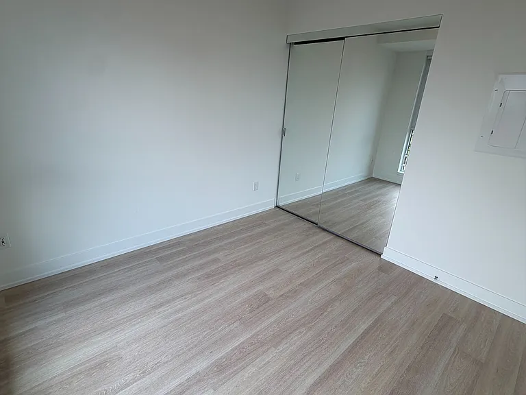 25 Cordova Ave #1810 — Photo 9