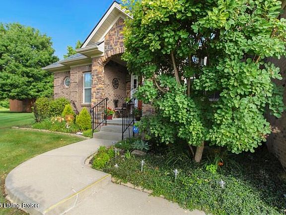 5th image of 3008 Colonial Ct