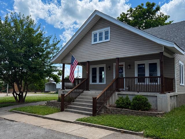 1st image of 311 Jackson St