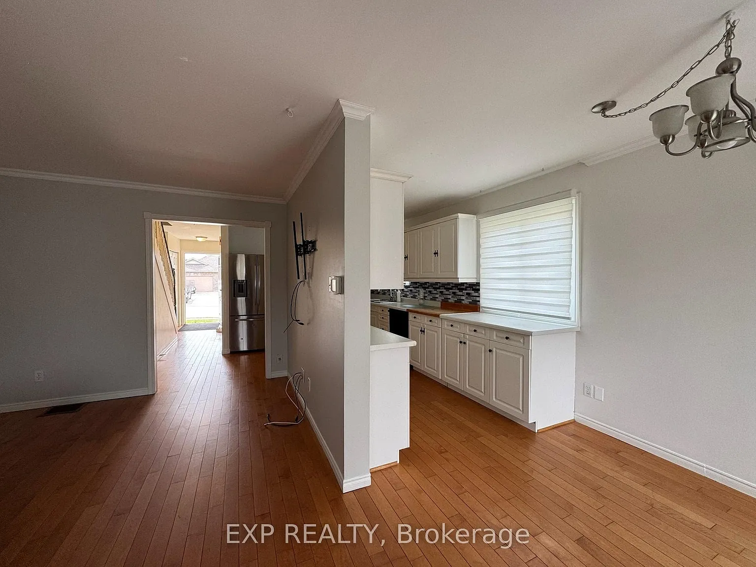 3 bed, $2,500 — Photo 2