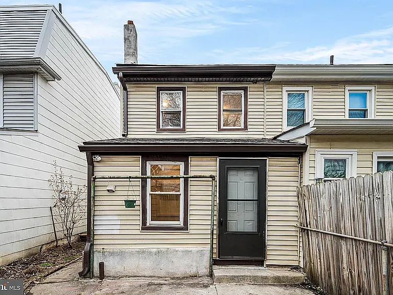 236 Walnut St — Photo 36