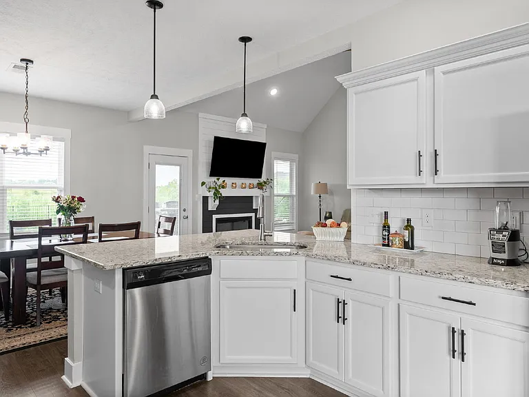 538 Fieldview Way — Photo 12