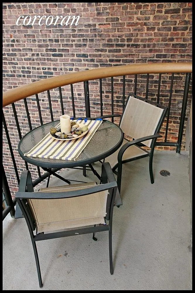 45 East 25th Street — Photo 2