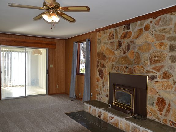 family room to Florida room