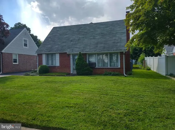 10 Hawthorne Rd, Broomall, PA 19008