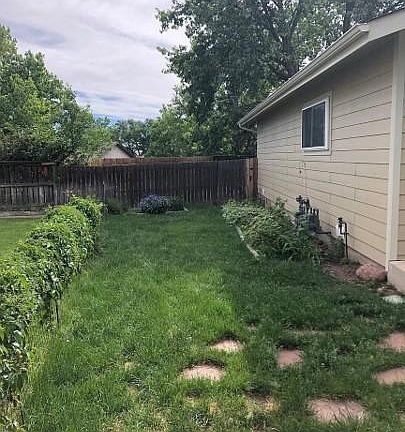 6-ft privacy fence to be installed along left side of side yard