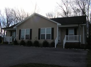 210 Crow Ave #B, Franklin, KY 42134