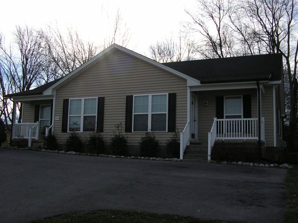 210 Crow Ave #B