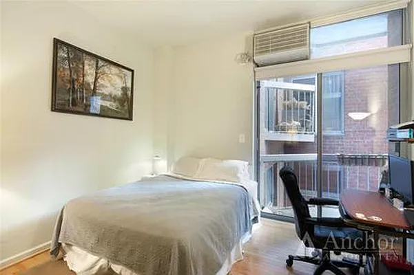 Rented by Anchor Associates | media 26