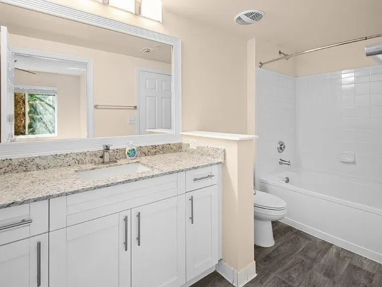 Ibis Reserve Apartments — Photo 7