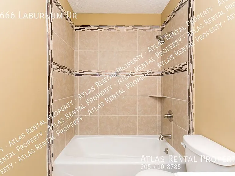 2666 Laburnum Dr — Photo 29
