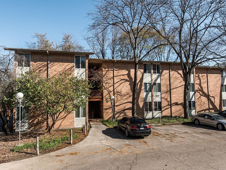 1st image of 5800 Oakwood Dr #E