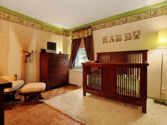 Sold by Corcoran | media 28