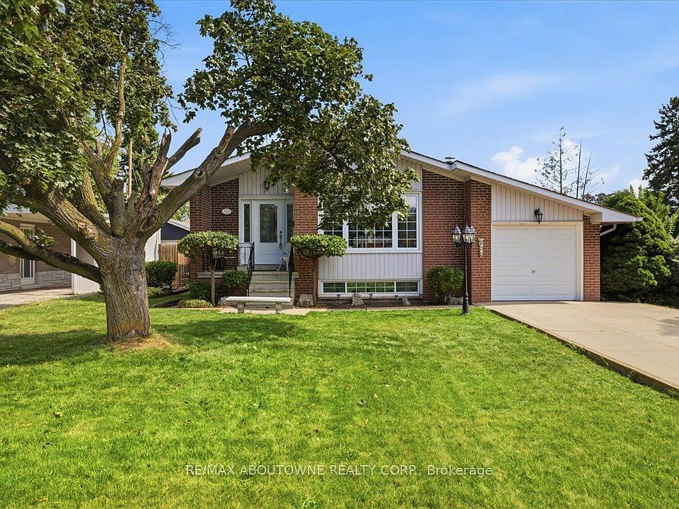 1st image of 343 Duncombe Dr