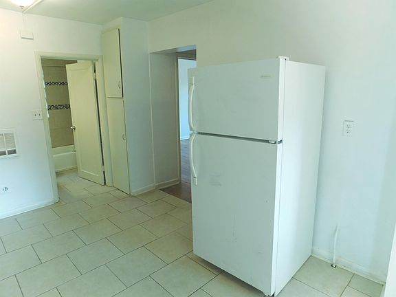 2nd image of 143 S 1000 E #18153446