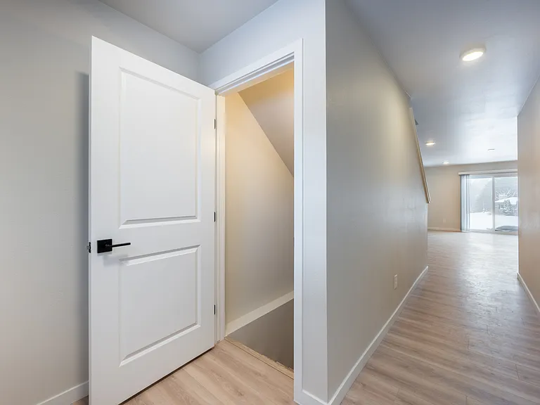 2328 Anchor Ave — Photo 4