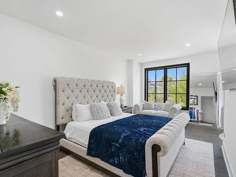 9 Minerva St #2 — Photo 13
