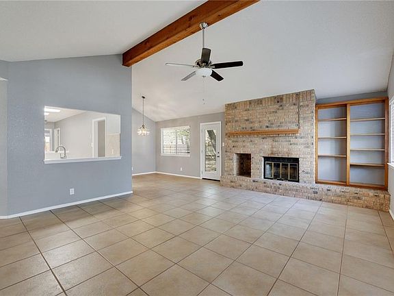3rd image of 411 Cluck Creek Trl