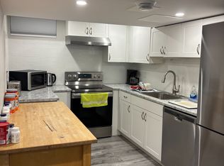 38 Manor Rd, Saint Catharines, ON L2N 3B5