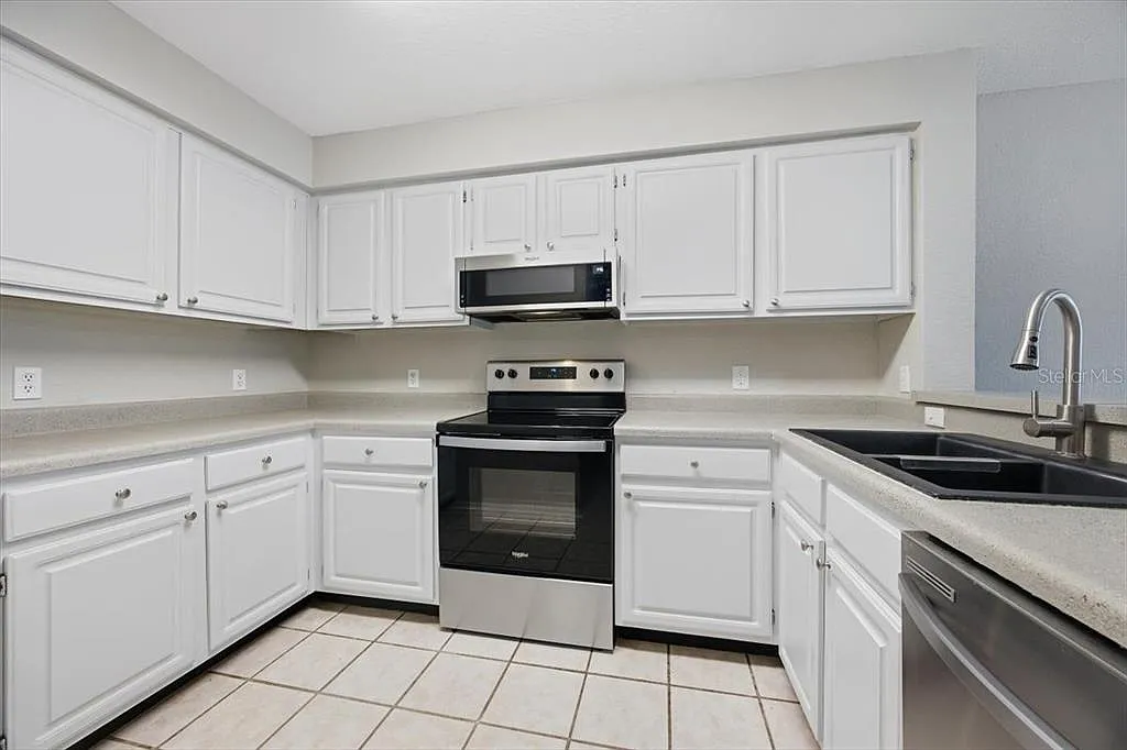 1 bed, 1.0 bath, 861 sqft, $1,400 — Photo 3