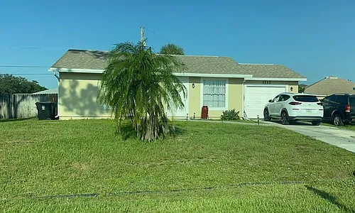 1712 SW Gloria Ln Photo 1