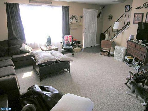 3rd image of 33 Seltzer Ave