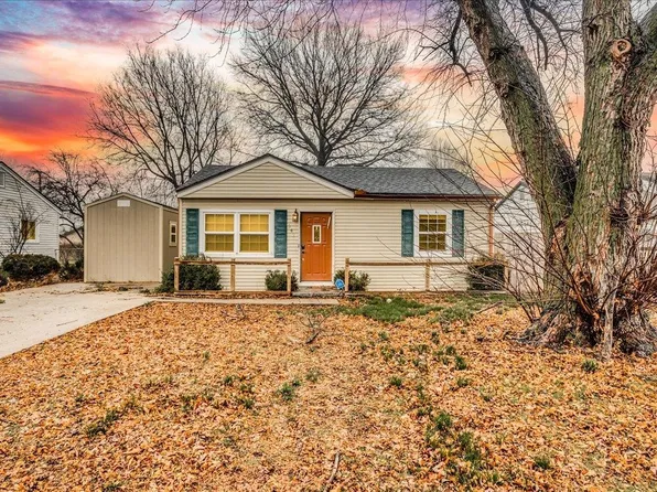 242 S Lamar Ave, Haysville, KS 67060