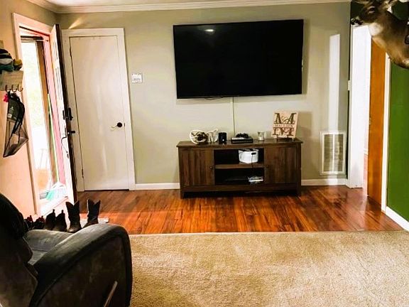 5th image of 108 Gladon