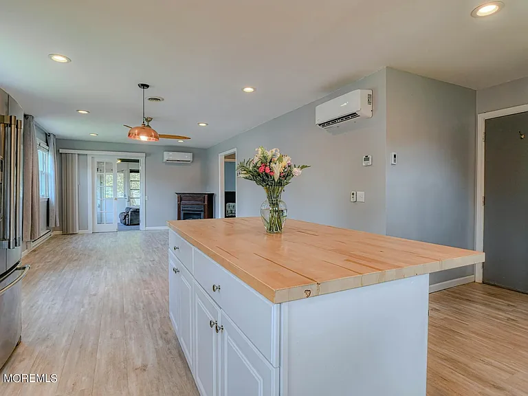 35 Auburn St #54B — Photo 9