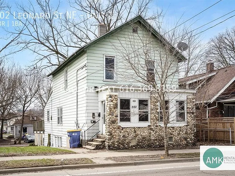 202 Leonard St NE #1 — Photo 11