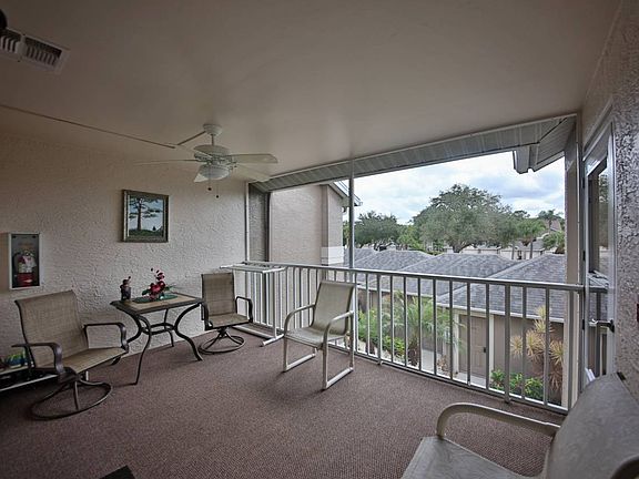 Front Porch/Lanai