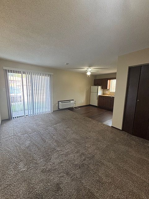 2nd image of 100 Governors Ct APT 4