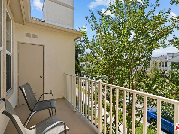 24136 Victoria Ln Unit 23, Santa Clarita, CA 91355