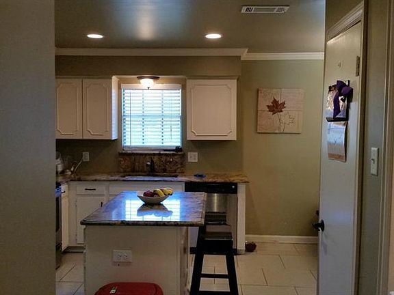 5th image of 14541 Forestdale Ln
