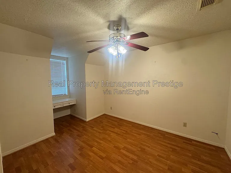 4422 Egret Dr — Photo 9