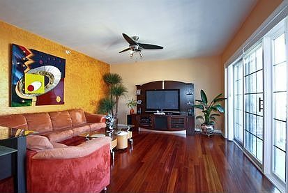 2nd image of 770 Pearson St #2-812
