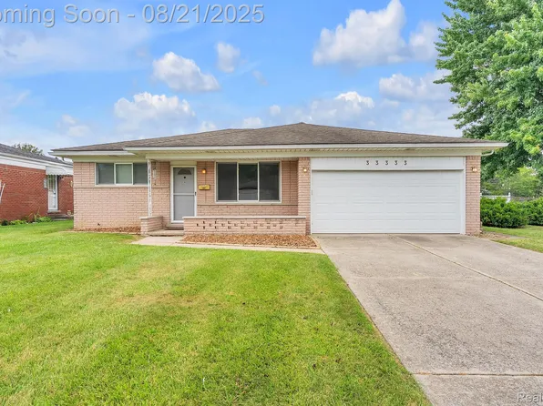 33333 Groth Dr, Sterling Heights, MI 48312