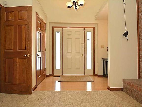 4th image of 6102 Eaglewood Dr