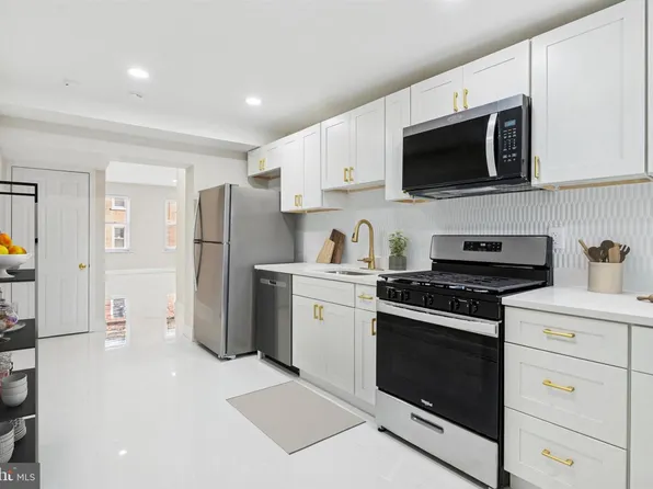 1108 W 3rd St, Wilmington, DE 19805