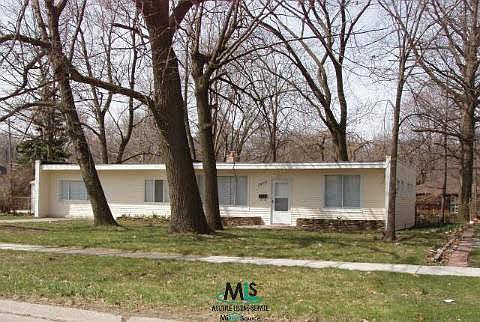 1st image of 24081 Rosewood St