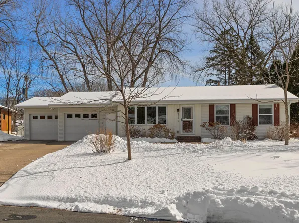 8425 Kell Ave S, Bloomington, MN 55437