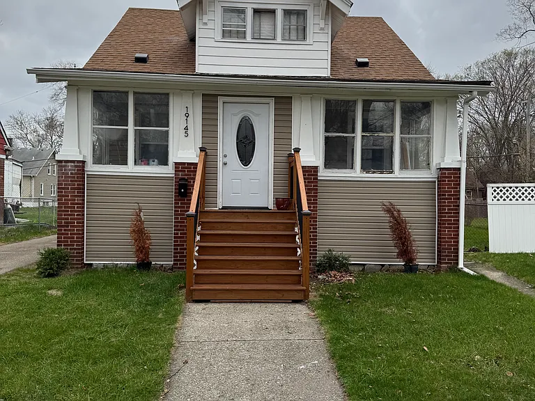19145 Riopelle St — Photo 1