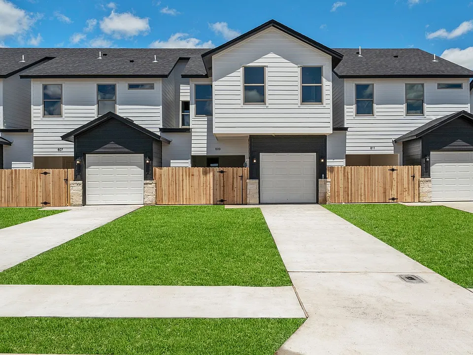 733 Meiomi Dr