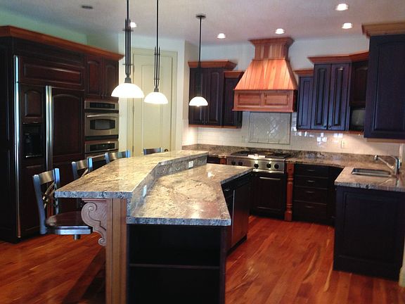 3rd image of 2273 W Gallant Fox Ct