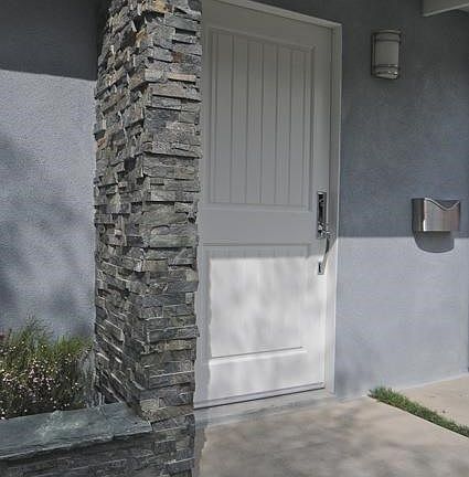 2nd image of 1727 Curtis Ave