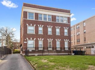 5450 Delmar Blvd, Saint Louis, MO 63112