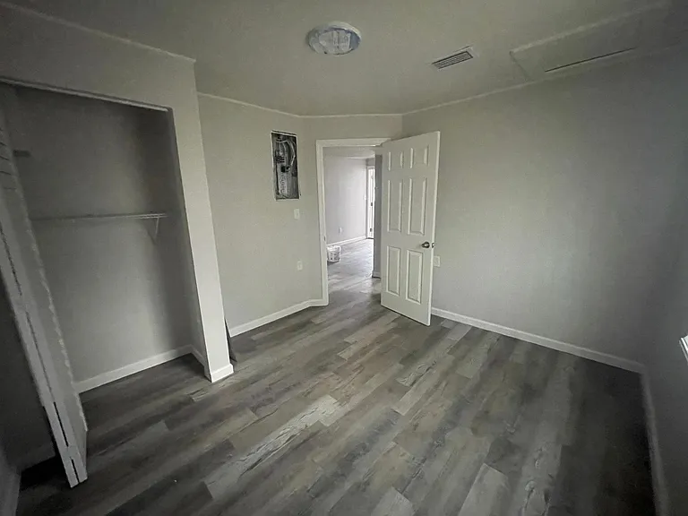 525 New Berlin Rd — Photo 25