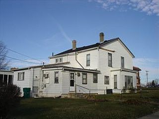 3rd image of 583 E Market St